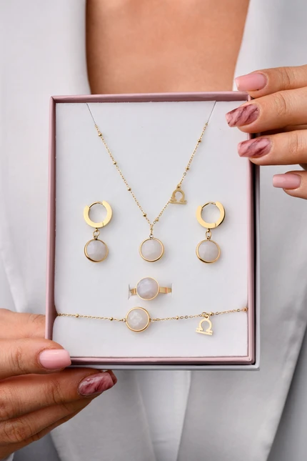 [Zestaw] Pierścionek Waga, Opal, złoty S4V70701