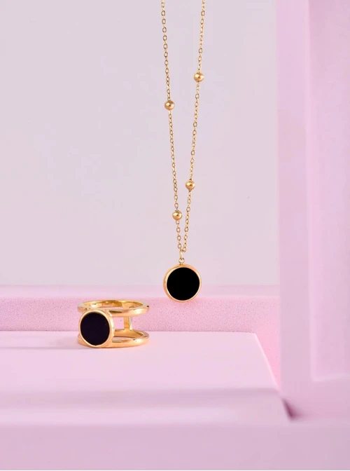 Naszyjnik długi, czarne kółeczko, kulki, złoty S303466Z01