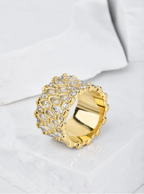 Pierścionek szeroki z kryształkami, złoty S400762Z02