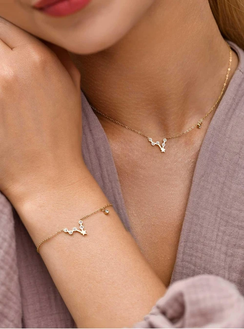 Bransoletka znak zodiaku Byk, stal pozłacana S103868Z00