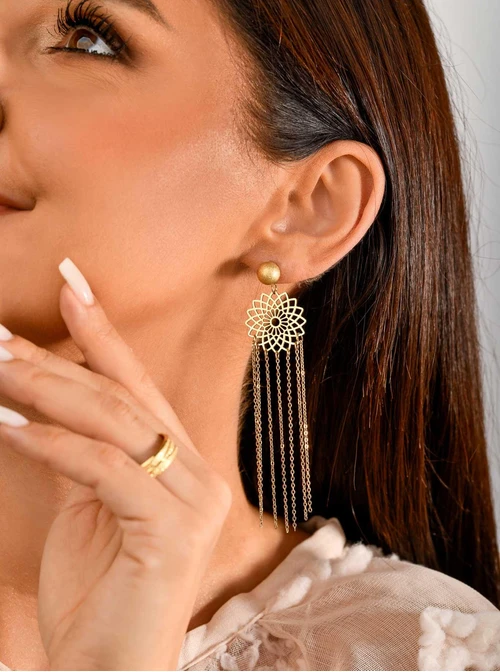 Kolczyki wiszące łańcuszki, kwiatek, złoty S204306Z00