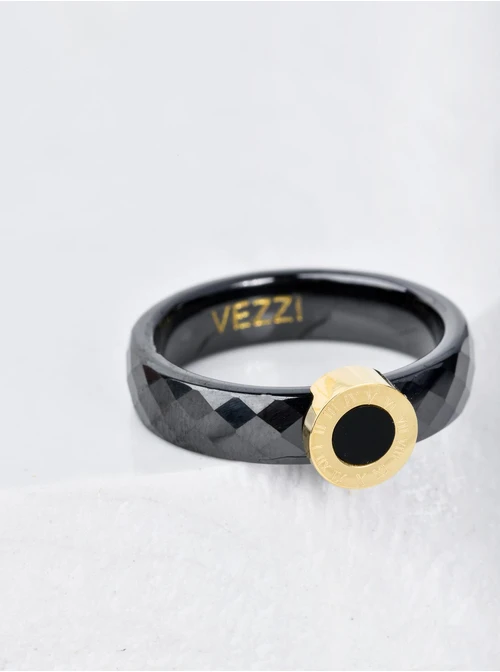 Pierścionek fasetowany, ceramiczny, czarny C404129Z01