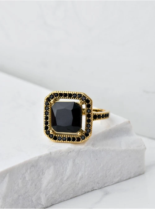 Pierścionek z czarnym kwadratowym kryształem, złoty S404137Z01
