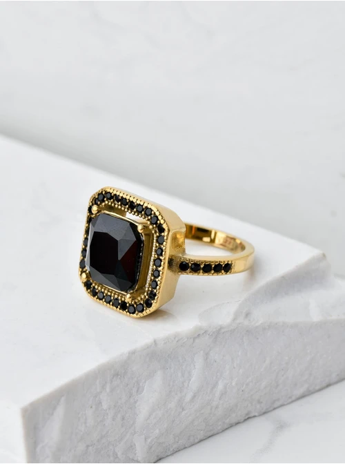 Pierścionek z czarnym kwadratowym kryształem, złoty S404137Z01