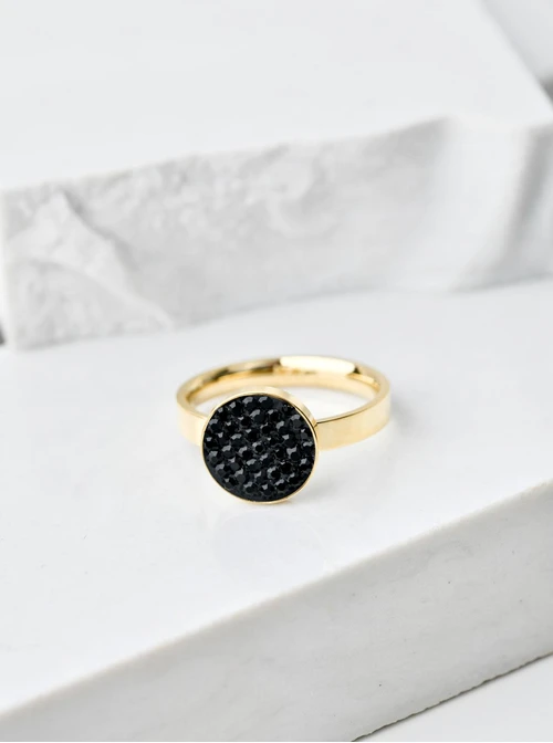 Pierścionek czarne kółko, kryształki, złoty S405192Z01