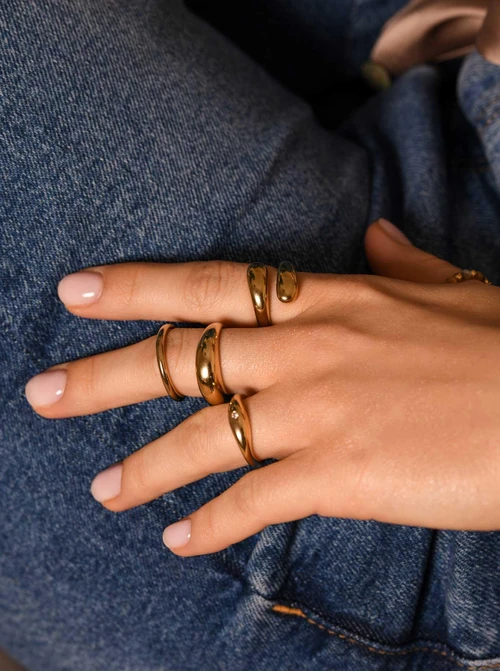 Pierścionek dmuchany z kryształkiem, złoty S405181Z00