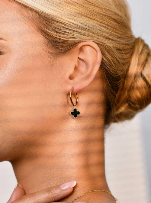 Kolczyki czarne koniczynki, złoty S206913Z01