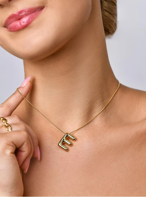 Naszyjnik dmuchana literka E, złoty S306571Z00