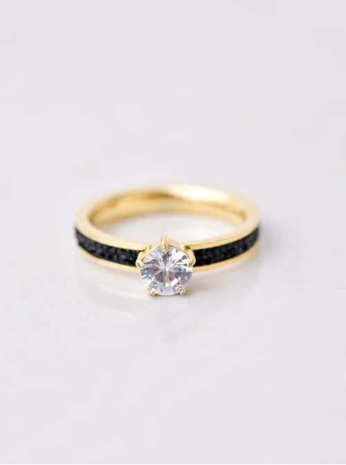 Pierścionek z kryształkami, złoty S406532Z01