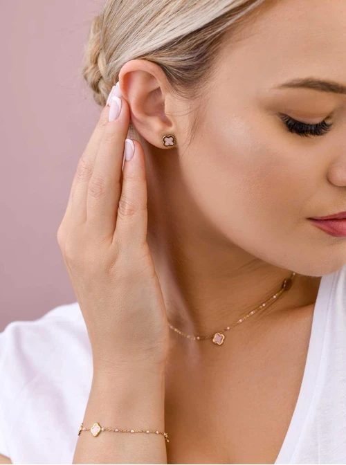 Kolczyki koniczynki z różową emalią, złoty S206035Z06