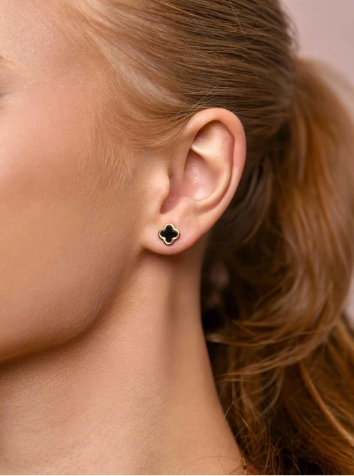 Kolczyki malutkie koniczynki z czarną emalią, złoty S206035Z01