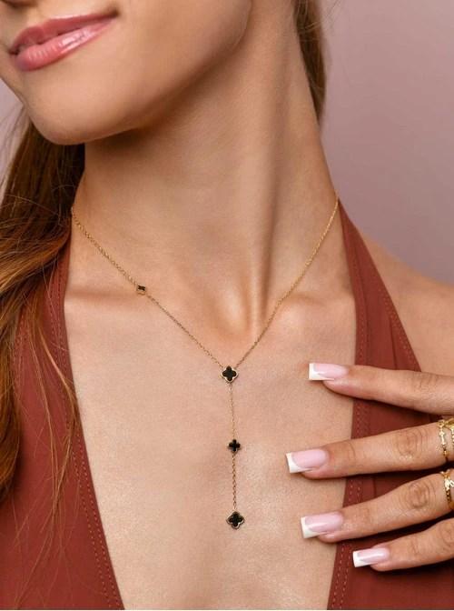 Naszyjnik krawatka, czarne koniczynki, złoty S306231Z00