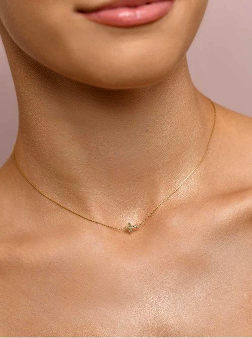 Naszyjnik krzyżyk z kryształkami, złoty S306226Z00