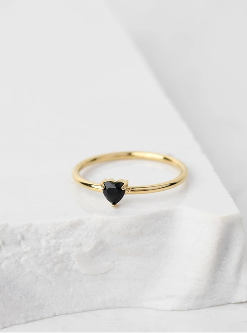 Pierścionek kryształek, czarne serduszko, złoty S406676Z01