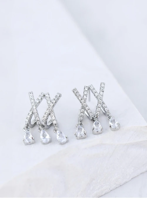 Kolczyki wieczorowe kryształki, srebrny B207384P00