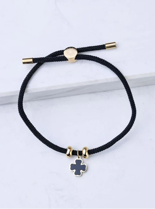 Bransoletka z czarną koniczynką, stal pozłacana S108500Z01