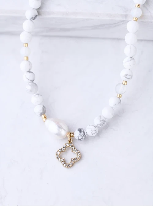 [Zestaw] Choker koniczynka, perła, Howlit, stal pozłacana S309415Z02