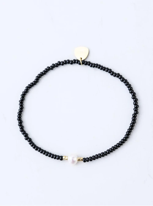 Bransoletka czarne koraliki, perła, stal pozłacana S109370Z01
