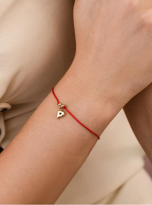 Bransoletka szczęścia, literka P, stal pozłacana S109075Z03