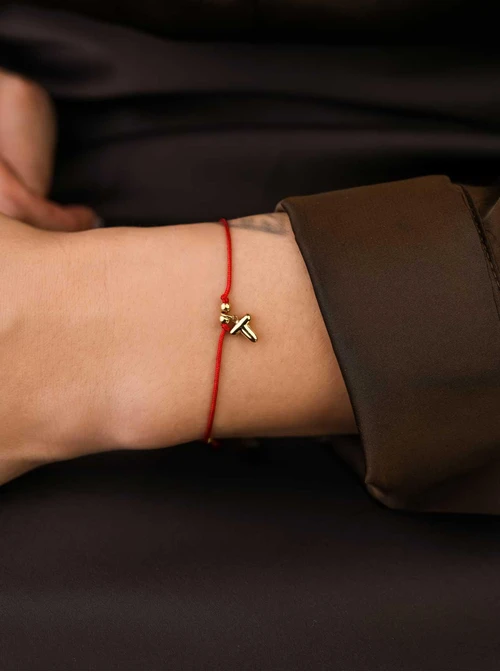 Bransoletka szczęścia, literka T, stal pozłacana S109082Z03