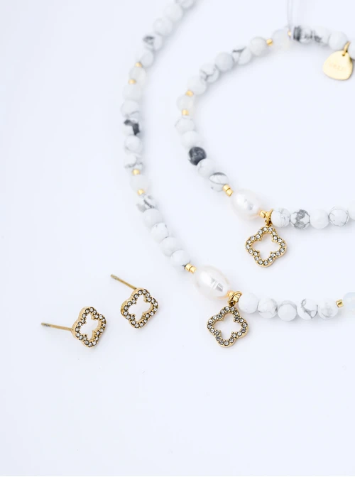 [Zestaw] Choker koniczynka, perła, Howlit, stal pozłacana S309415Z02