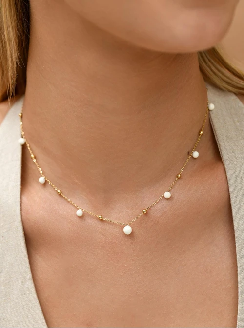 Naszyjnik białe kuleczki, stal pozłacana  S309451Z02