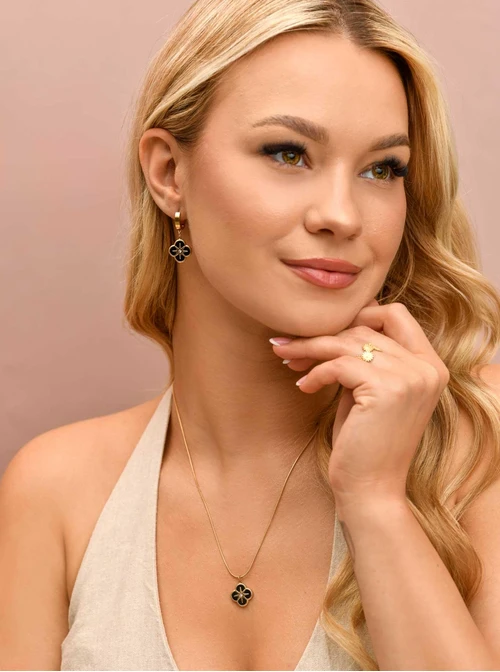 Naszyjnik długi, czarna koniczynka, stal pozłacana S309491Z01