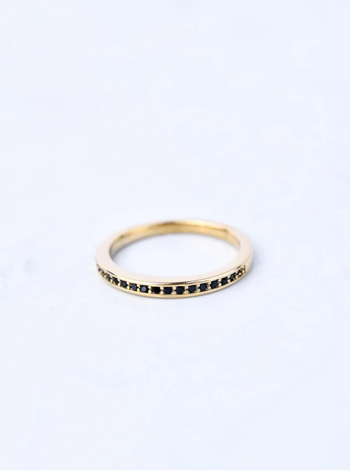 Pierścionek czarne kryształki, stal pozłacana S400044Z01