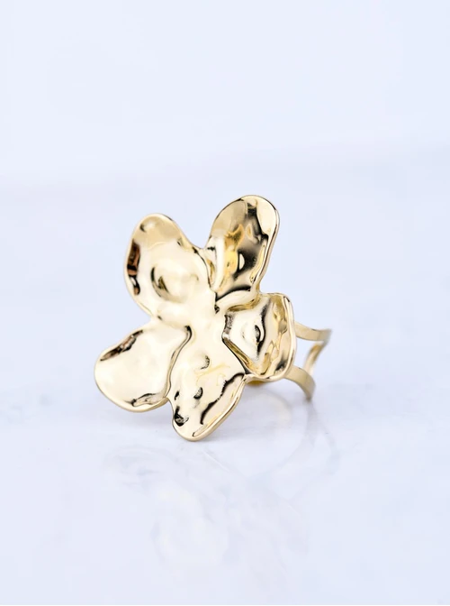 Pierścionek regulowany, młotkowany kwiat, stal pozłacana S409547Z00-0