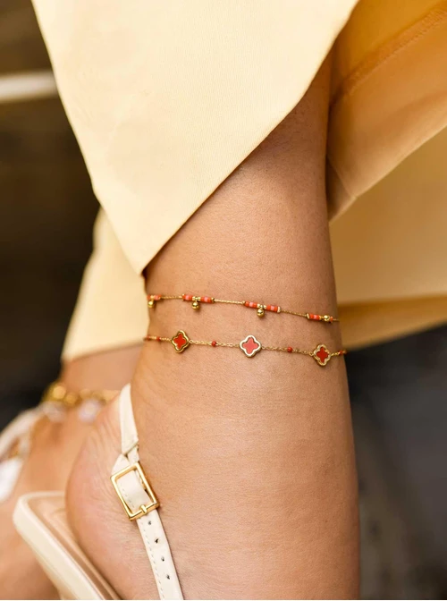 Bransoletka na kostkę, czerwone koniczynki, stal S109626Z03