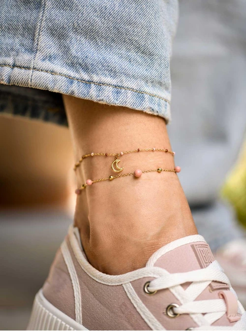 Bransoletka na kostkę, różowe kuleczki, stal pozłacana S109635Z06