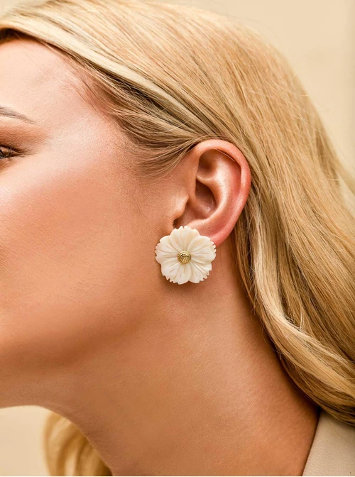 Kolczyki białe kwiaty, stal pozłacana S209689Z02