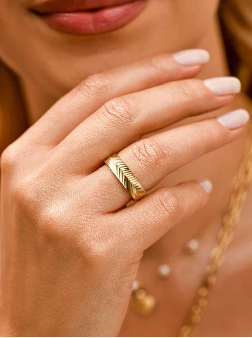 Obrączka frezowana, stal pozłacana S409879Z00