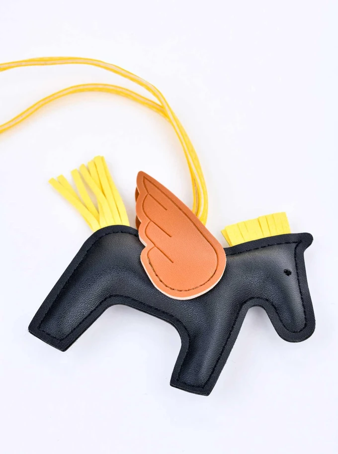 Brelok, zawieszka do torebki, Pegaz, KR10400-00