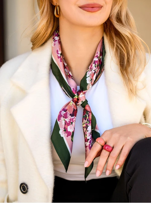 Apaszka Jedwabna, Kwiaty, 65cm x 65 cm, AP10169-07