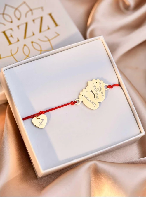 Bransoletka grawer, stópki, serduszko, stal pozłacana S108073Z-03