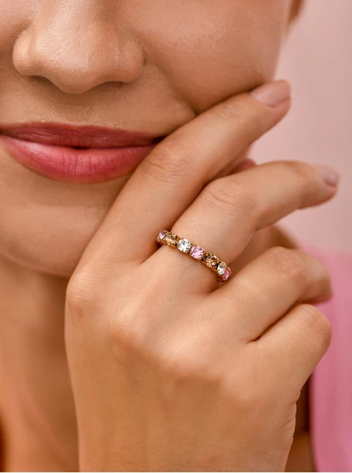 Pierścionek elastyczny, tenisowy, kryształki ( roz. 8-11) stal pozłacana S410260Z07-0