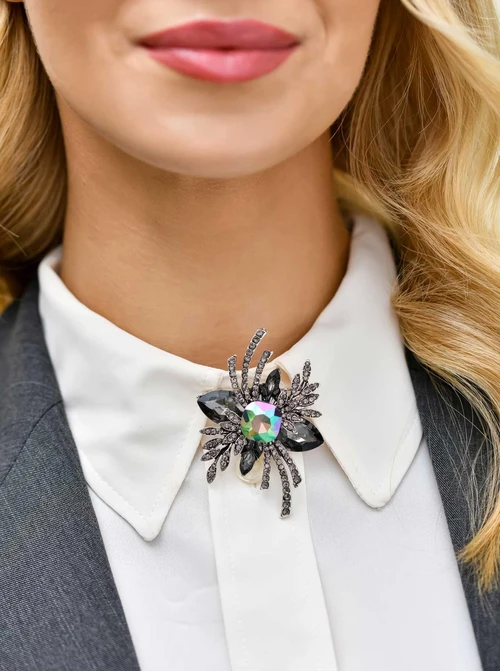 Broszka szare kryształki B710922S00