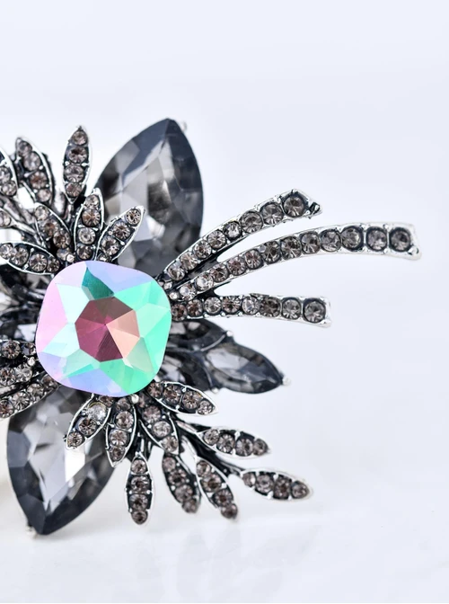 Broszka szare kryształki B710922S00