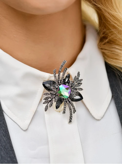 Broszka szare kryształki B710922S00