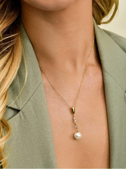 Naszyjnik krawatka, perełka, kryształki, stal pozłacana S310750Z00