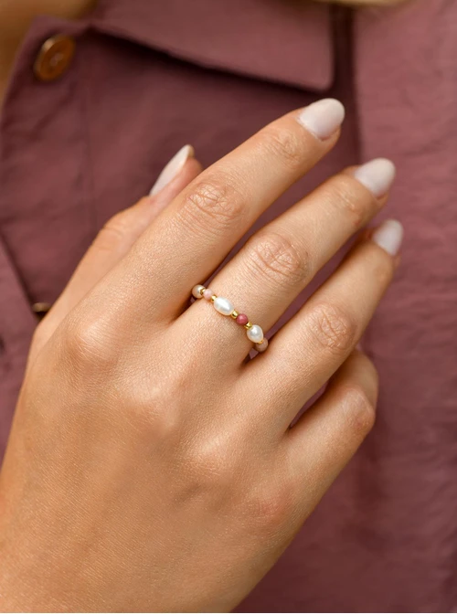 Pierścionek Perły, czerwony Piaskowiec, stal pozłacana S410444Z00-0