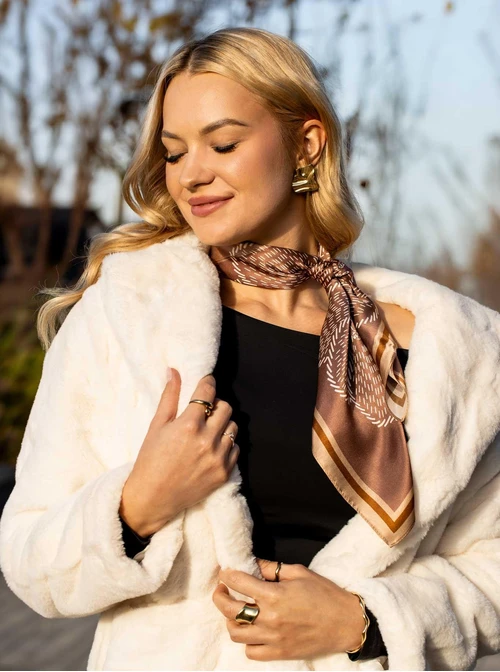 Apaszka Jedwabna, kwiaty, 68 cm x 68 cm, AP11940-07