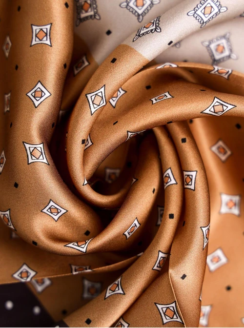 Apaszka Jedwabna, 68 cm x 68 cm, AP11918-07