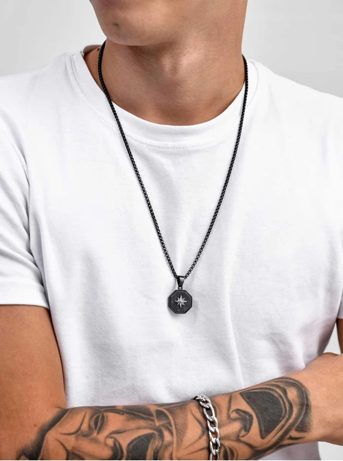 Naszyjnik męski, róża wiatrów, czarny, stal S311537S01