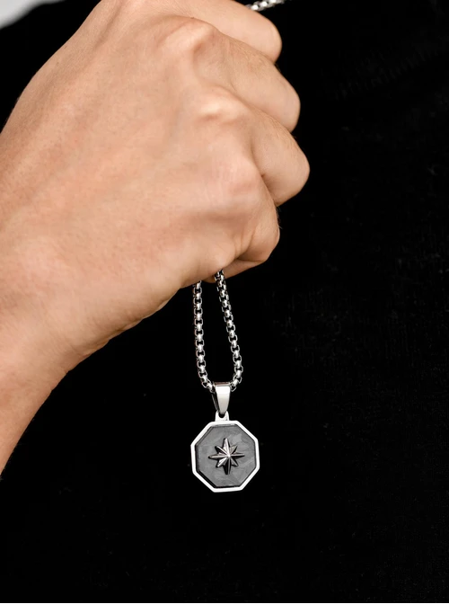 Naszyjnik męski, róża wiatrów, stal S311536S00