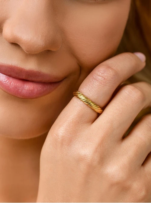 Obrączka frezowana, stal pozłacana S411211Z00