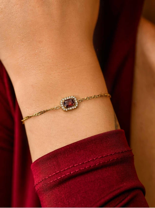 Bransoletka z czerwonym kryształkiem, stal pozłacana S111641Z03