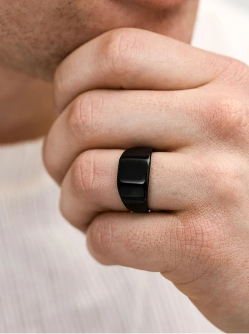 Pierścionek męski czarny, sygnet, stal S411582M01