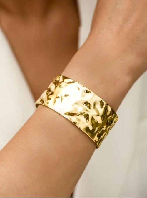 Bransoletka sztywna, gnieciona, stal pozłacana S112634Z00